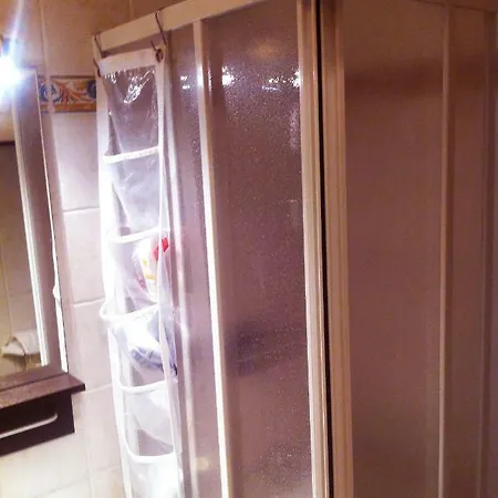 Rododendro بيت للعطل فرابوسا سوتانا